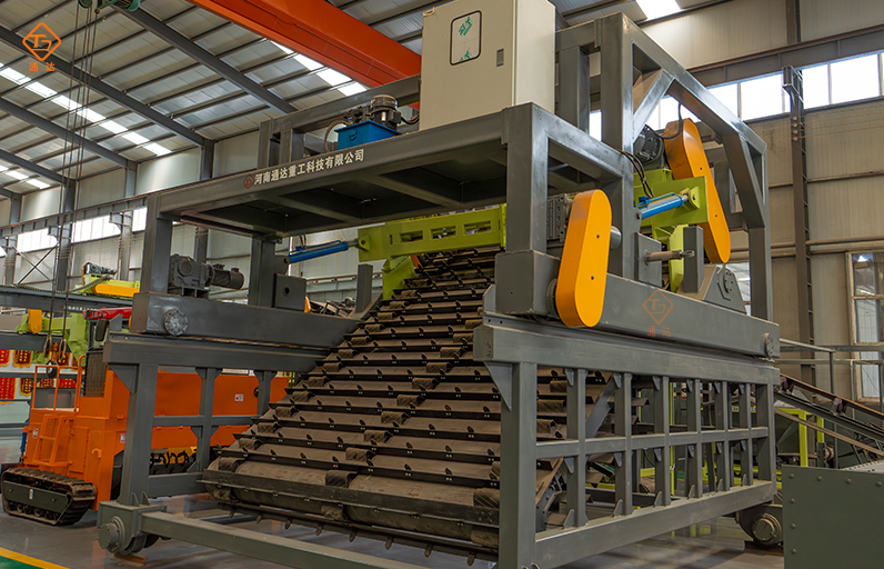 有機肥發酵鏈板翻堆機工作原理 有機肥發酵鏈板翻堆機工作原理